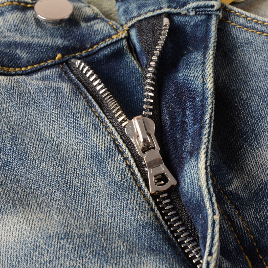 Amiri Logo Slim Fit Herren Jeans Schwarz – Exklusive Designer Streetwear Denim