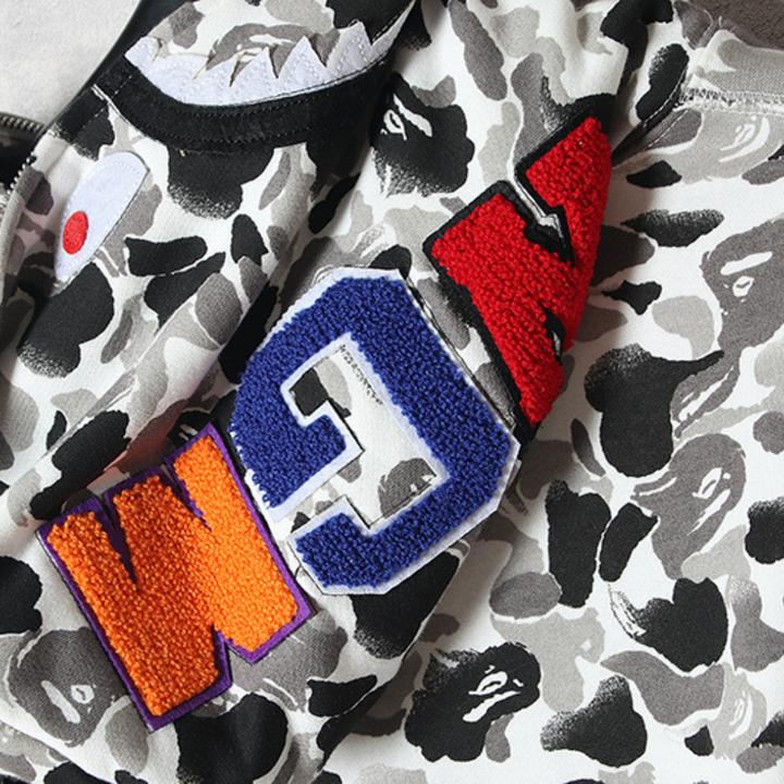 BAPE Shark Camo Trainingsanzug Set – Stylischer Streetwear Hoodie & Jogger