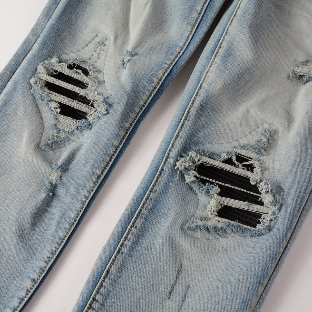 Amiri Herren Luxus Schwarze Patch Jeans – Designer Denim mit Destroyed Look