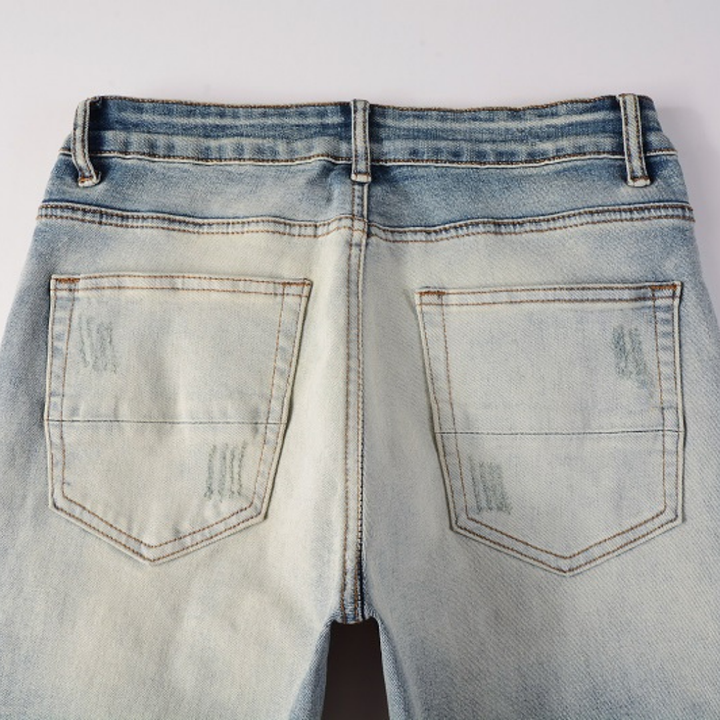 Amiri Gradient Camo Patch Designer Jeans: Einzigartiger Stil, Handgefertigte Details