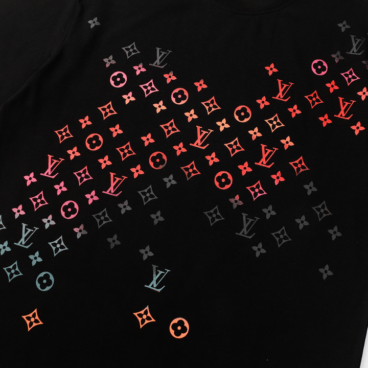 Exklusives Louis Vuitton Baumwoll T-Shirt, ikonisches Monogramm, stilvoll, bequem, Kurzarm