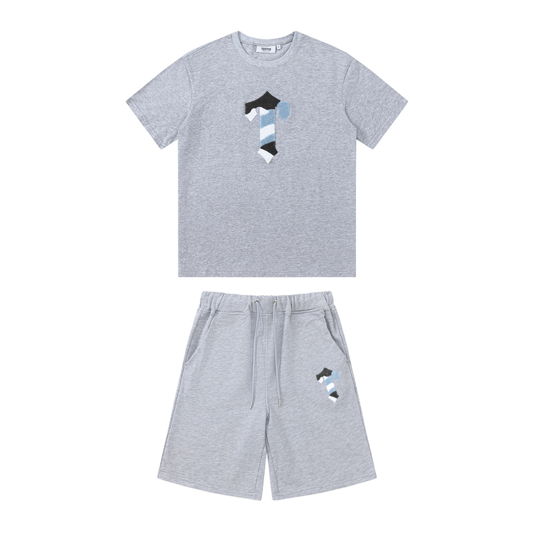 Trapstar Decoded Grau Shorts Set | Urban Streetwear Lässiger Trainingsanzug