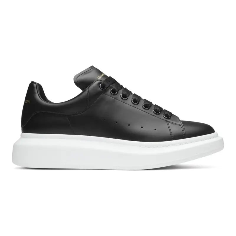 Alexander McQueen Schwarzer Designer Sneaker: Luxuriöser Stil, Ikonisches Statement