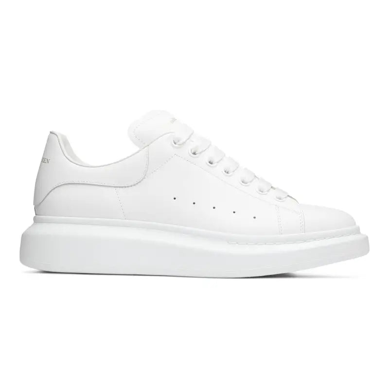Alexander McQueen Weiße Luxus-Sneaker Damen: Stilvolle Oversized Plateausohle Design
