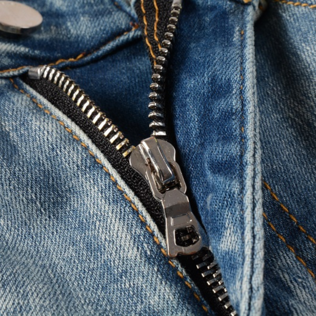 Amiri Blaue Distressed Designer Jeans für Herren – Stylisch, Hochwertig, Modern