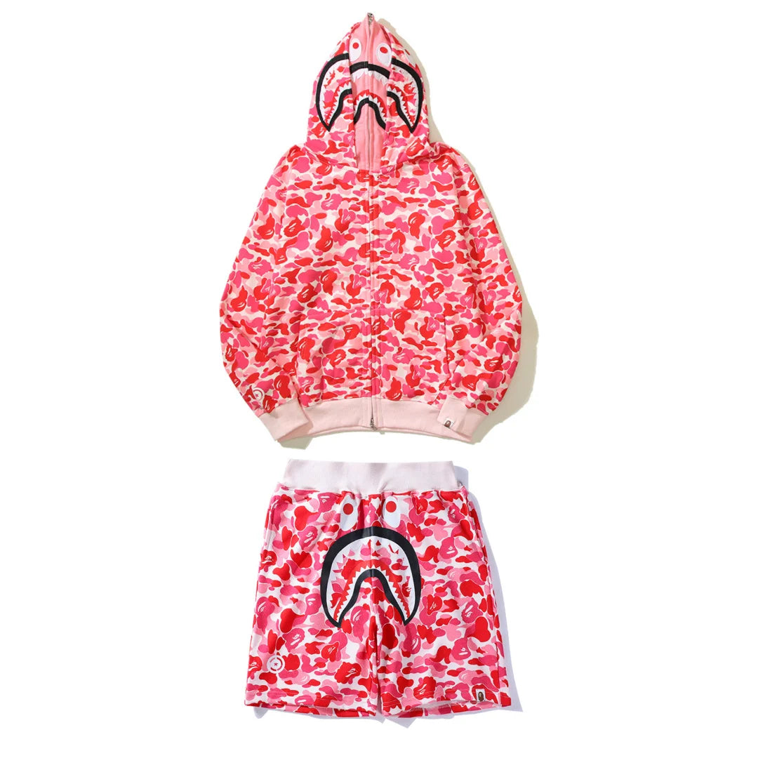 Exklusives BAPE Streetwear Set: Stylischer Hoodie & Coole Shorts für Trendsetter