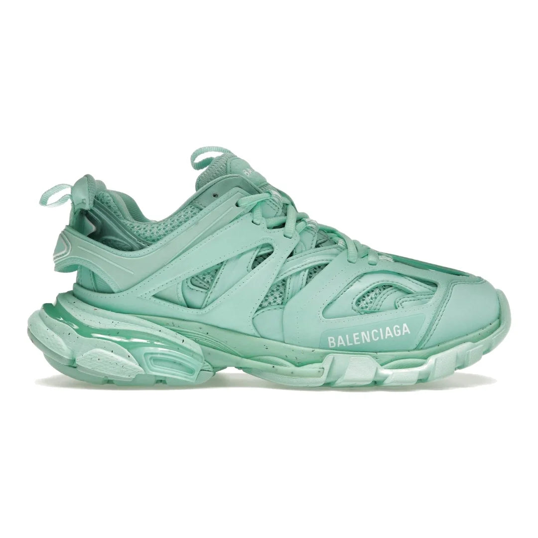 Balenciaga Track Recycled Grüne Sneaker: Stylisch, Umweltfreundlich, Bequem für jeden Tag