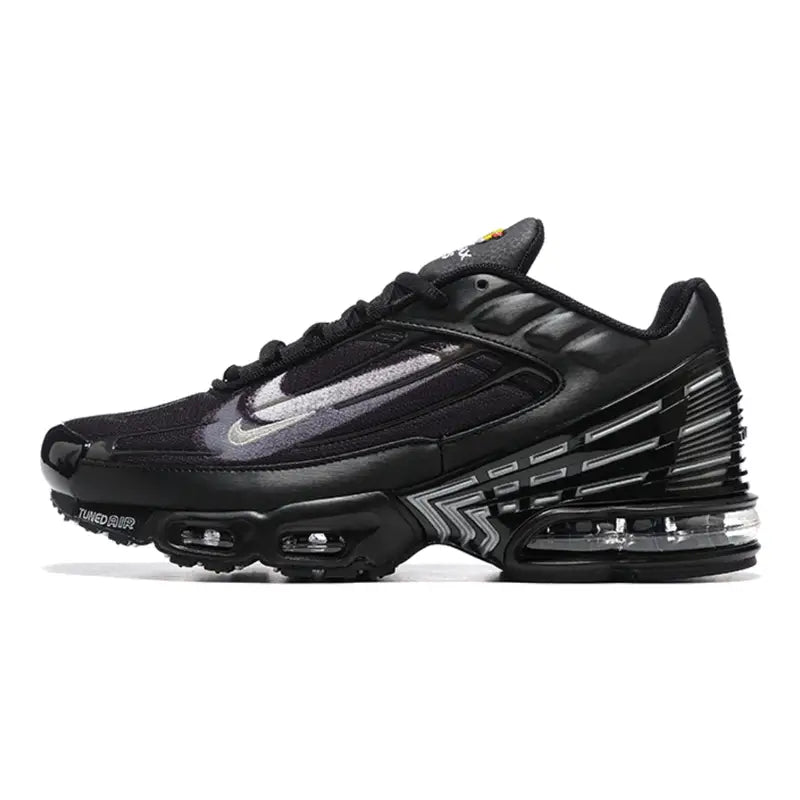 Nike Air Max Plus 3: Futuristische Sneaker mit Max Air Dämpfung für ultimativen Style
