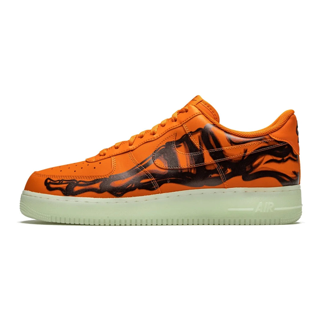 Nike Air Force 1 Low 'Orange Skeleton' Halloween Sneaker – Leuchtendes Knochen-Design