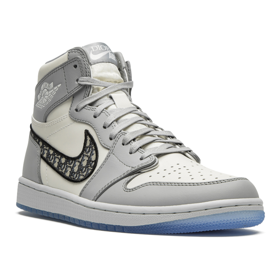 Exklusiver Air Jordan 1 Retro High Dior Sneaker | Luxuriöse Leder-Kollaboration | Sammlerstück